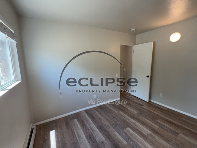 Building Photo - 450 Chipeta Ave