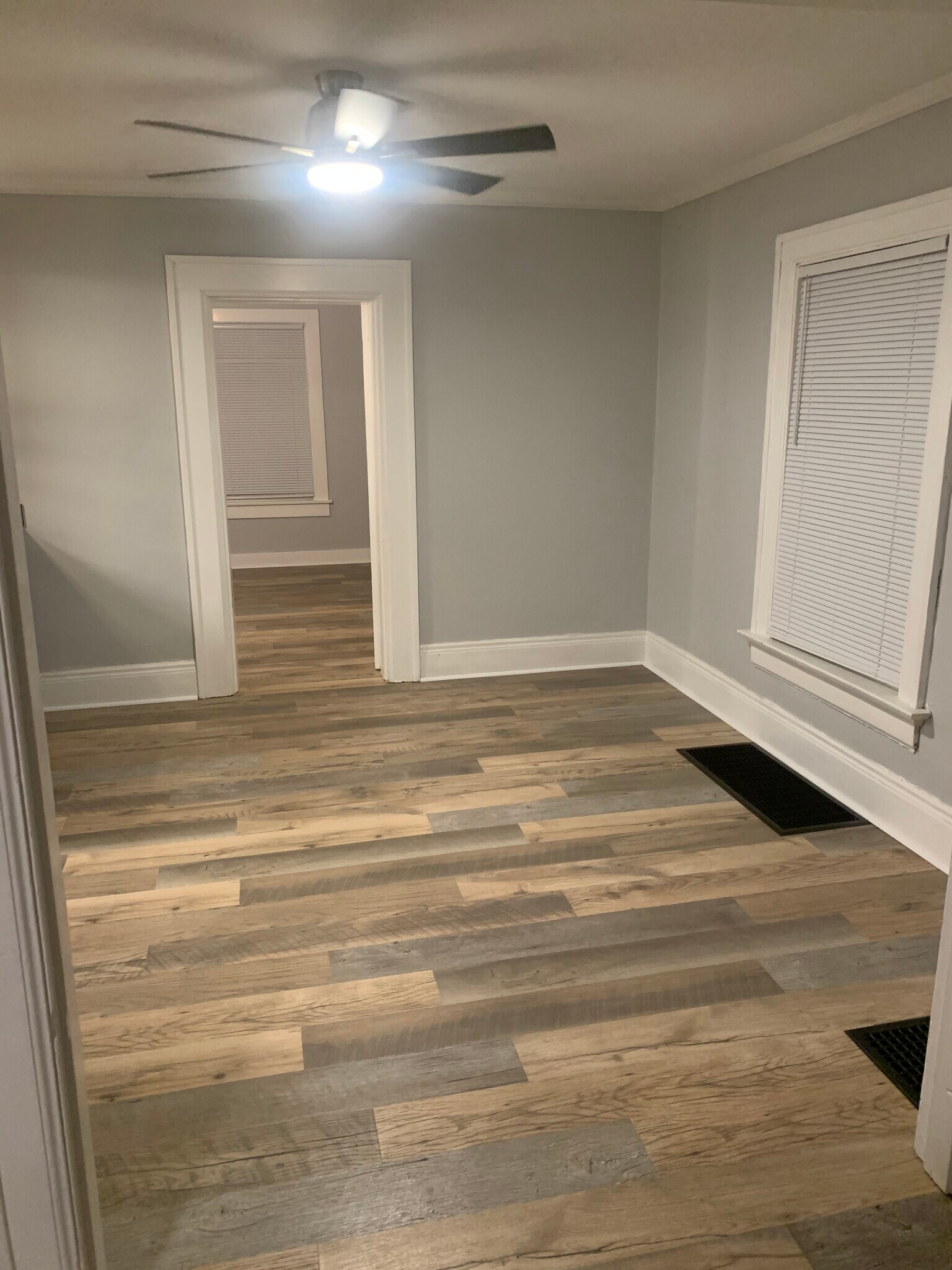 Dining Room - 1845 King Ave