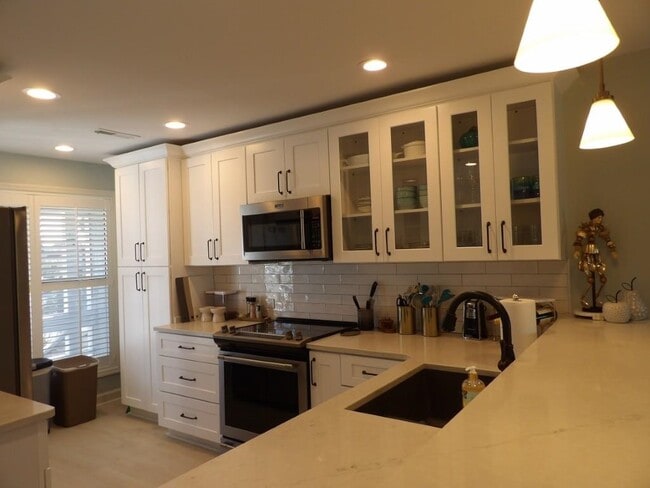 Building Photo - 4396 Baldwin Ave