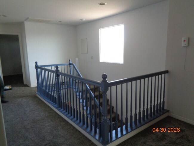 Building Photo - Spacious 4 Bedroom with RV Access in Rosamond