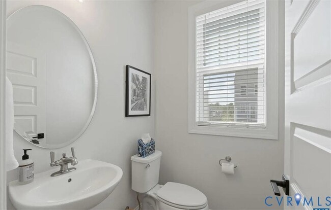 Building Photo - 805 Park Ridge Dr