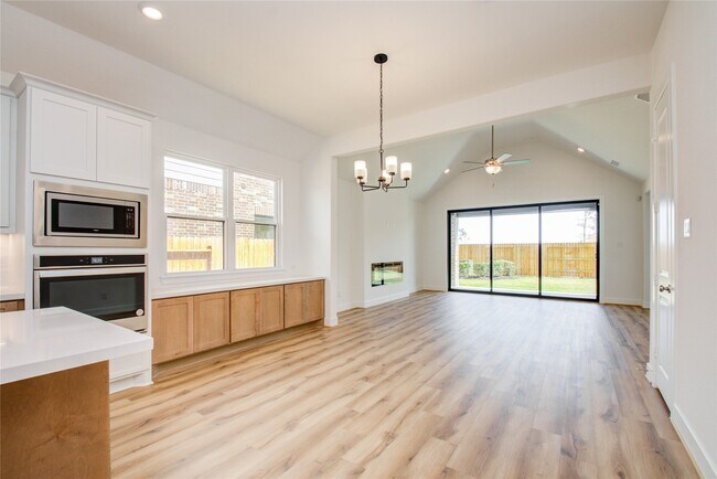 Building Photo - 24554 Carleton Lake Ln