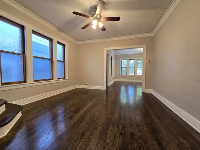 Building Photo - 4231 N Marmora Ave