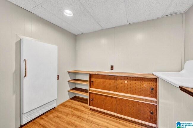 Building Photo - 2516 Ridgewood Rd
