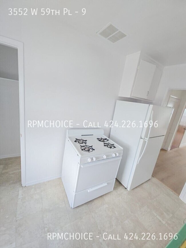 Building Photo - 3552 W 59th Pl