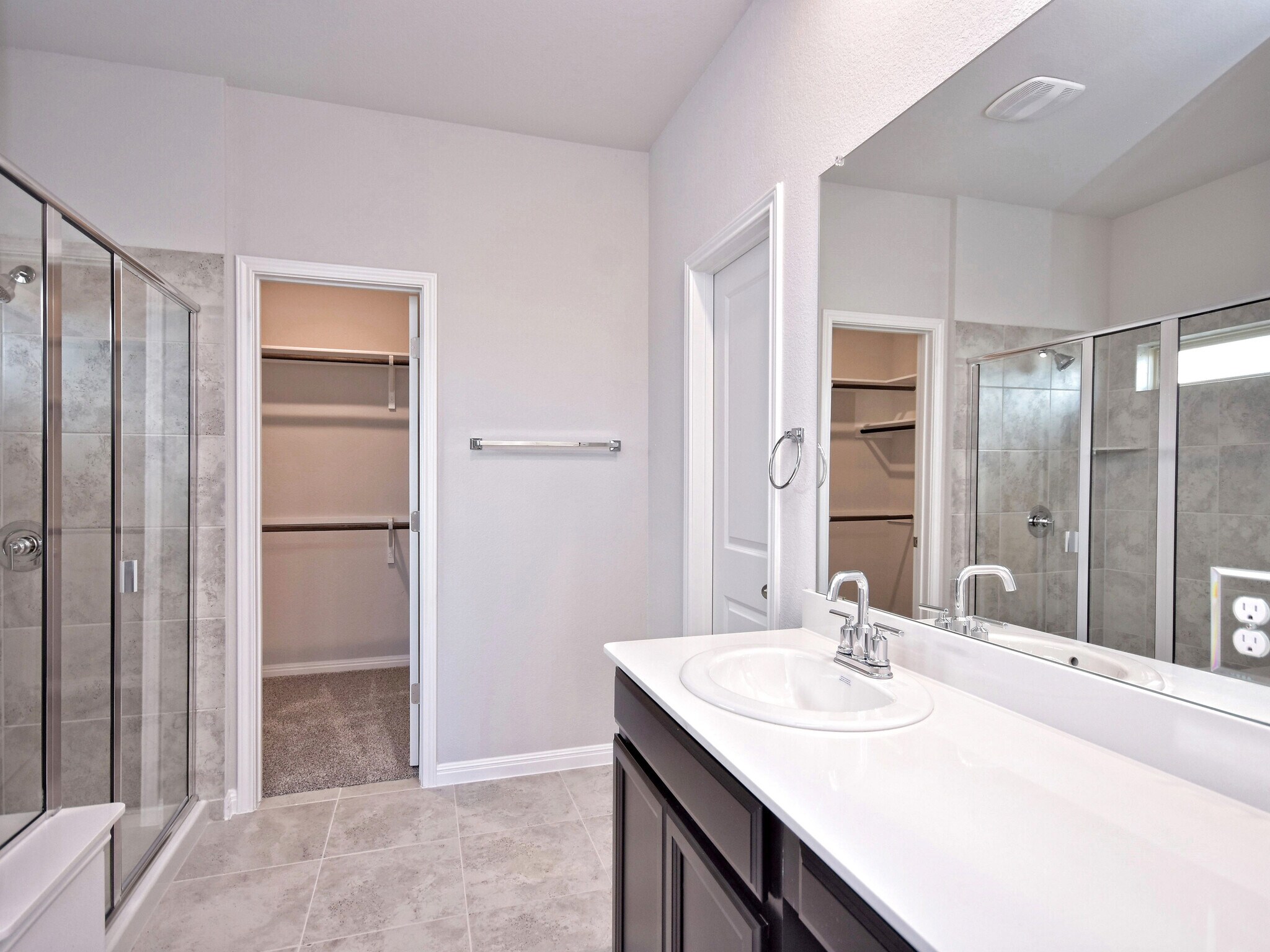 Building Photo - 13602 Rosebud Isle Dr