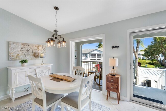 Building Photo - 829 Tanbark Dr