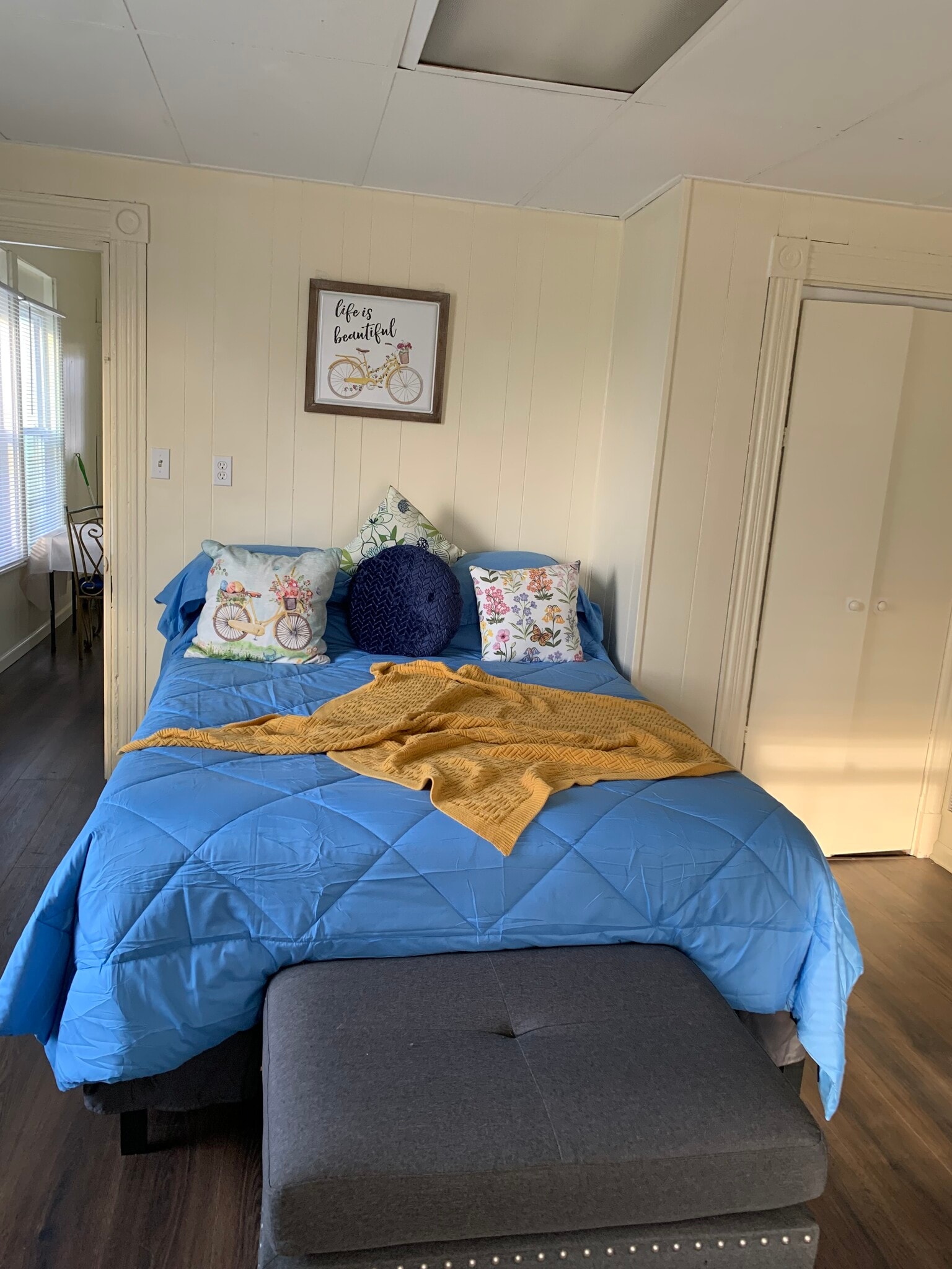 Building Photo - 409 Locust St