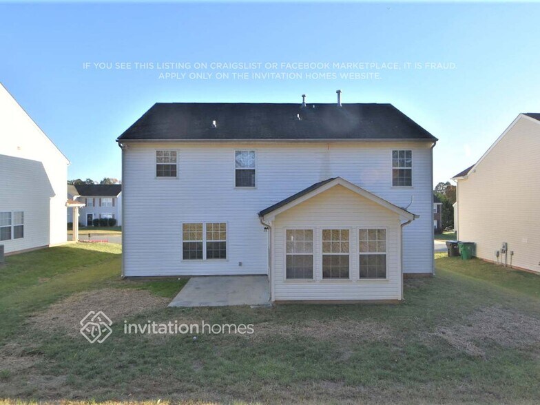 Building Photo - 8930 Hedge Maple Rd