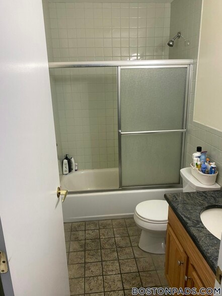 Building Photo - 90 Westland Ave