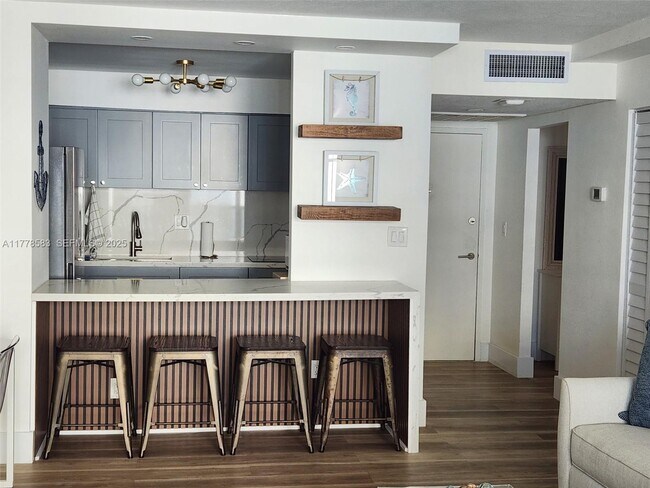 Building Photo - 3180 S Ocean Dr