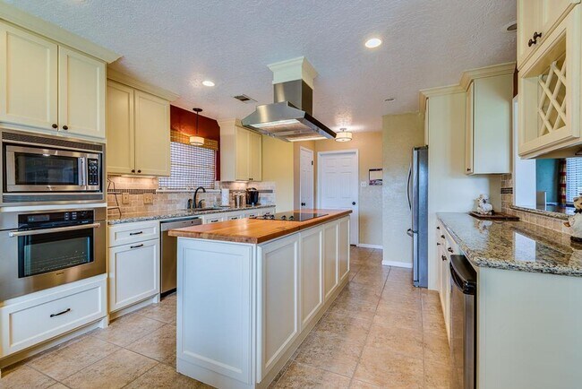 Building Photo - Zoned to CLHS! Updated One Story 4BR Home!