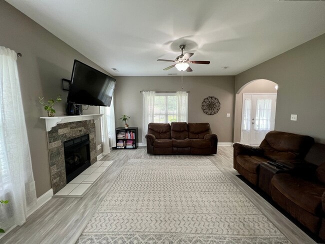 Building Photo - Welcome to The Bluffs on New River!