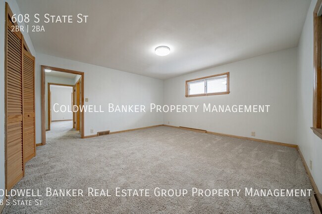Building Photo - 608 S State St