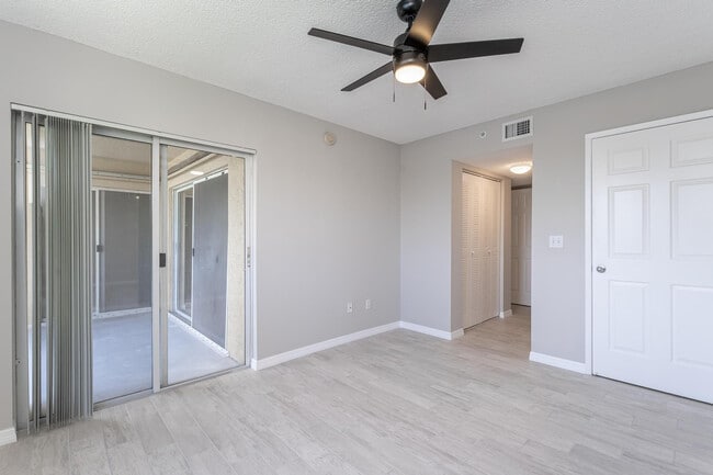 Building Photo - 2600 S University Dr
