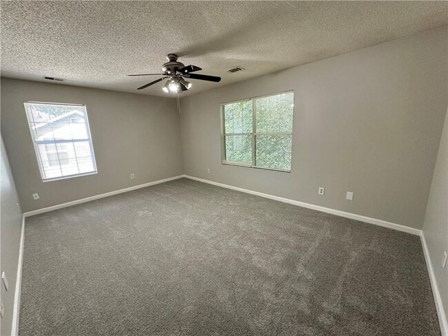 Building Photo - 4143 Lake Mist Dr NW