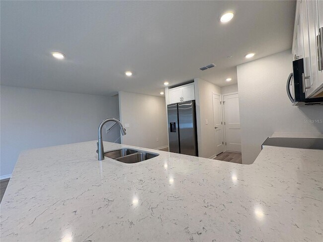 Building Photo - 278 Chesapeake Dr