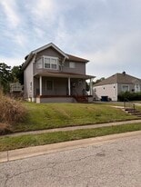 Building Photo - 3723 Sylvan Pl