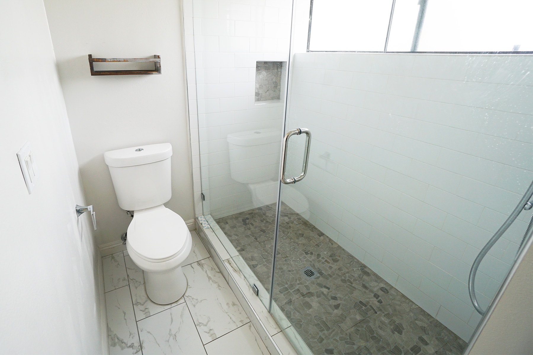 Primary bathroom - 712 Vallejo Villas