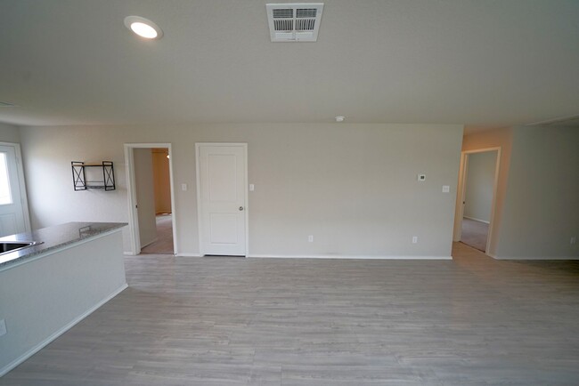 Building Photo - Great 3/2 Located in Rosillo Ranch Now Ava...