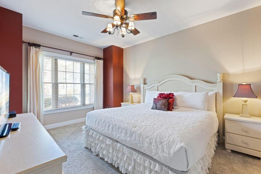 Building Photo - 4885 Magnolia Pointe Ln