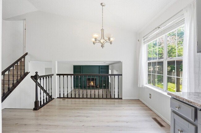 Building Photo - 3304 W 127th Ave