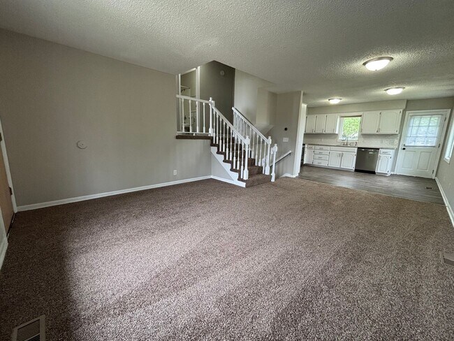 Building Photo - 3307 S 133rd St