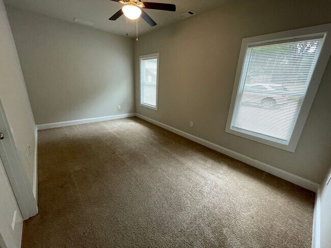 Building Photo - PRE-LEASING FOR AUGUST 2026!
