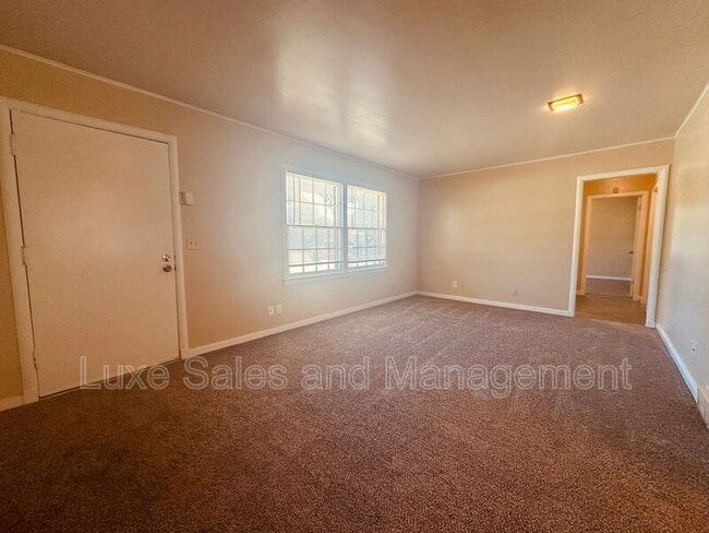 Building Photo - 3134 NW 49th St