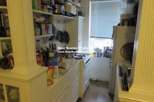 Building Photo - 11 Gray St