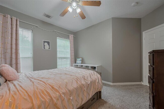 Building Photo - 9072 Grand Lake Estates Dr