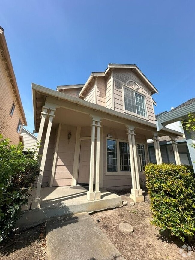 Building Photo - Nor Cal Realty Inc - 3 bedroom 2.5 bath Si...