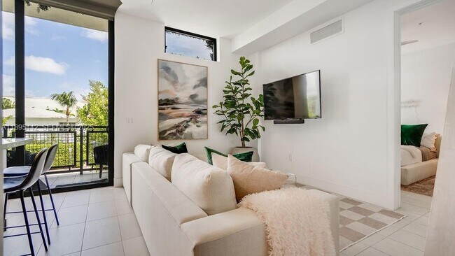 Building Photo - 1030 15th St