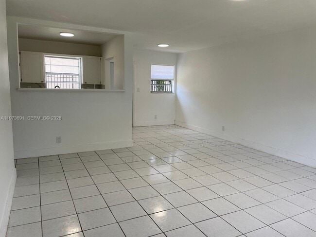 Building Photo - 6029 Polk St