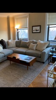 Living Room - 2000 N Lincoln Park W