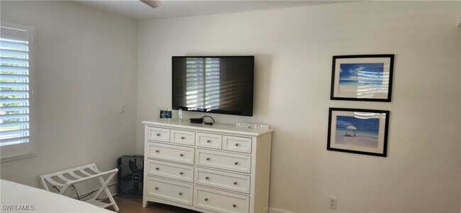 Building Photo - 1051 Foxfire Ln