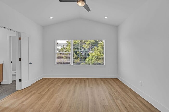 Building Photo - NEW BUILD