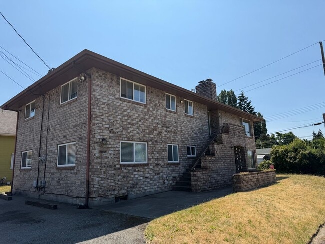 Building Photo - 3341 S Alaska St
