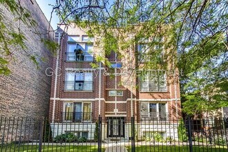 Building Photo - 4610 N Ashland Ave