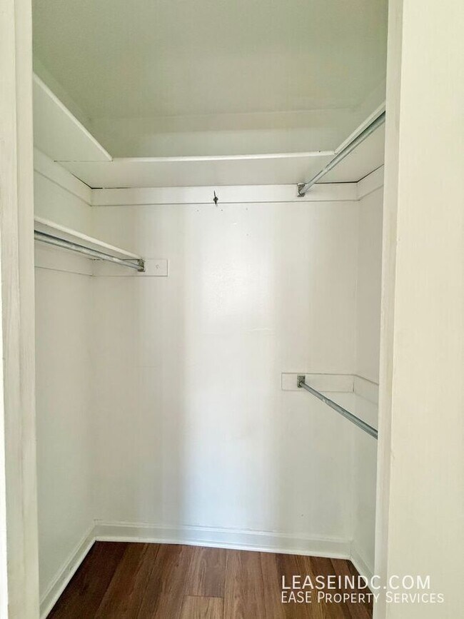 Building Photo - 220 13th St SE