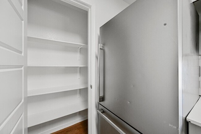 Building Photo - 3065 N 67th Ave