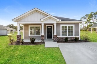 Building Photo - 1219 Lakeshore Dr