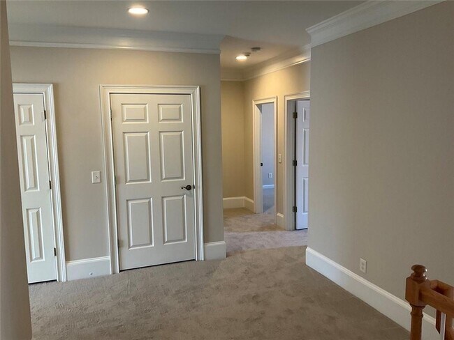 Building Photo - 6193 Spalding Dr