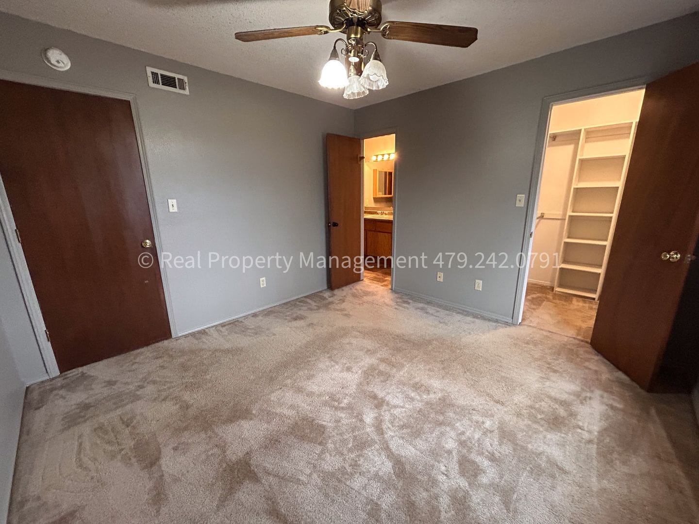 Building Photo - 80 Grand View Dr