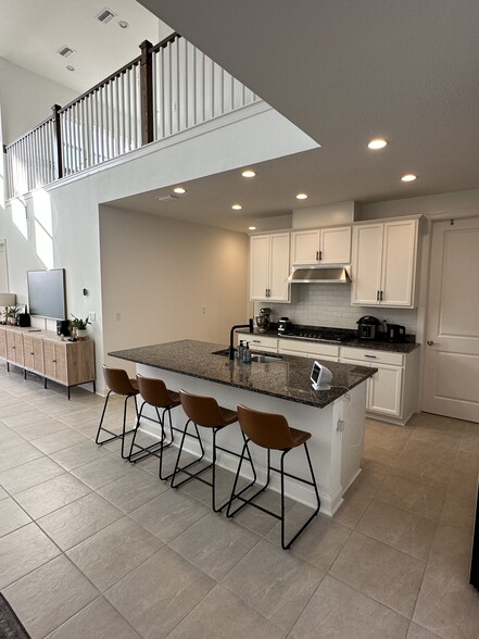 Building Photo - 11463 Newtonian Blvd