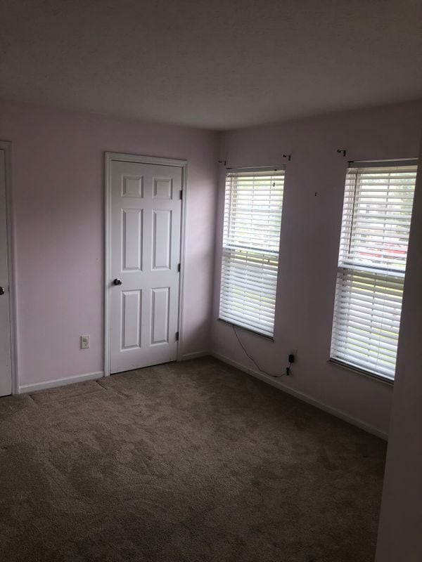 Building Photo - 2907 Bentbrook Dr