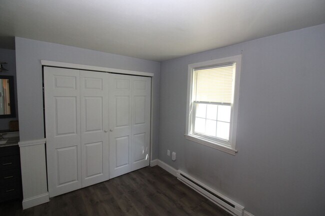 Building Photo - 1 BR/1BA Condo Available- Cricket Brook (D...
