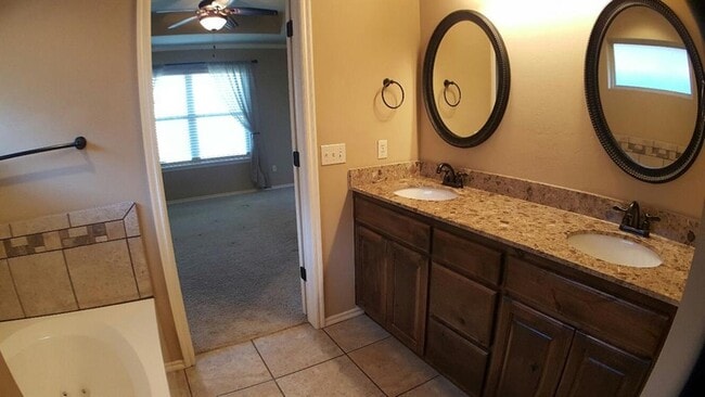 Building Photo - 7041 Cherokee Crossing West