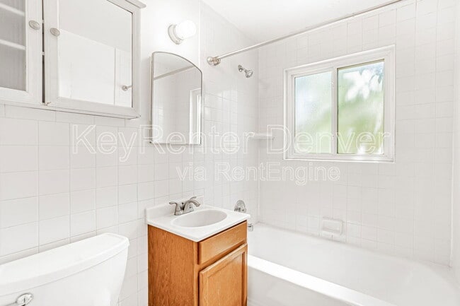 Building Photo - 6180 W 40th Ave