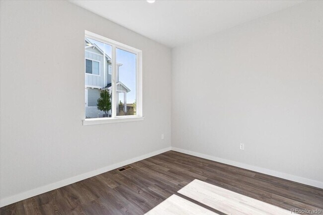 Building Photo - 13829 Deertrack Ln